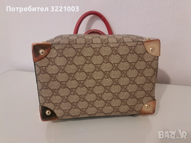 Дамска чанта Gucci, снимка 6 - Чанти - 53494674