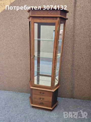 Конзолна витрина с осветление, снимка 4 - Секции и витрини - 52243692