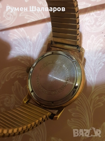 Два руски автоматични часовници, снимка 4 - Антикварни и старинни предмети - 52967291