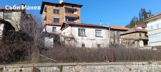 Продавам къща в Родопите с.Тарън.🏠, снимка 2 - Къщи - 53427150