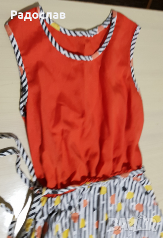 Детска рокля оранжева на точки 3-4 год., снимка 2 - Детски рокли и поли - 36497132