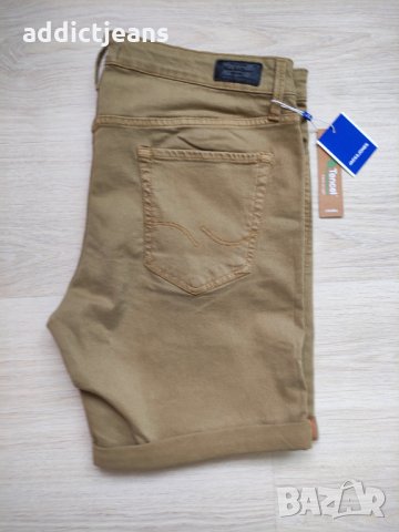 Мъжки къси панталони Jack&Jones размер XXL, снимка 2 - Къси панталони - 33578869