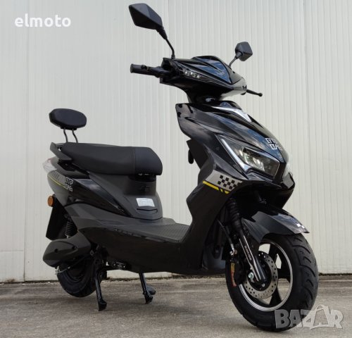 	Електрически скутер с елегантен дизайн модел ZG-S-2000W в черен цвят