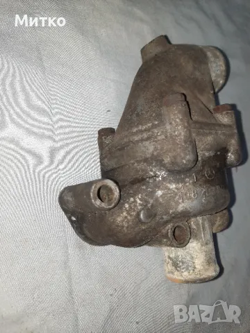 Корпус за термостат от Мерцедес W108 W111 Mercedes Benz W108 W111, снимка 3 - Части - 48727578