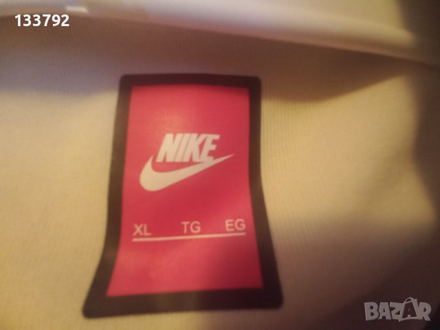 Суичър Nike, снимка 5 - Суичъри - 36661149