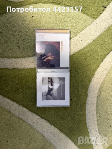 Два албума на Taylor Swift