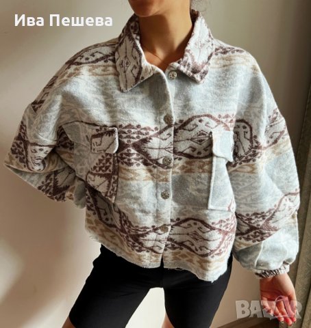 Пролетно якенце в два десена