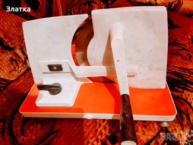 Слайс машина Колбасорезачка Уред за рязане на колбаси Машина за рязане на кашкавали...Рязане на хляб