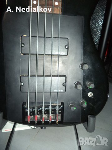 Stagg 5str.frettless bass, снимка 7 - Китари - 28557110