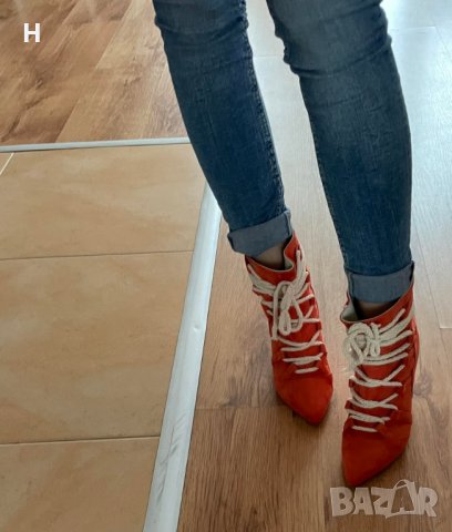 Екстравагантни боти с връзки, снимка 3 - Дамски боти - 39554153