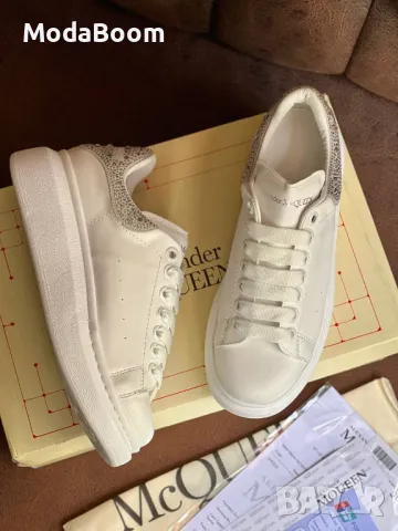 Alexander McQueen дамски маратонки , снимка 3 - Маратонки - 48251624