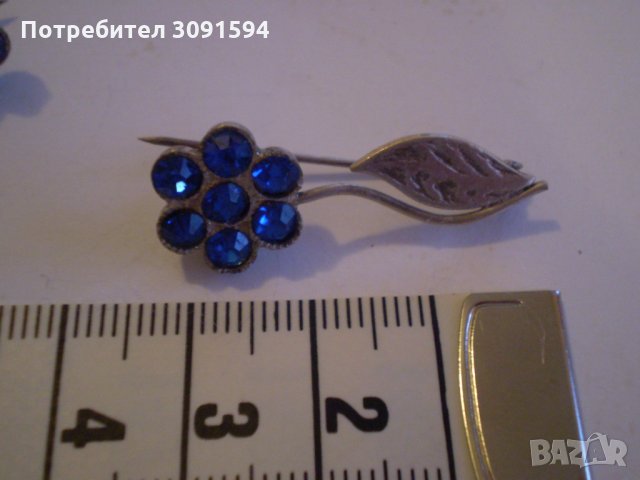 Две дамски брошки игли син кристал сребърно покритие , снимка 7 - Антикварни и старинни предмети - 35659894