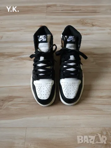 Оригинални кецове Nike Air Jordan 1 Retro High "Dark Mocha" (GS), снимка 6 - Детски маратонки - 47936265