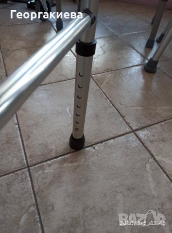 Проходилка за възрастни с дръжки на две нива, снимка 4 - Други - 11347667