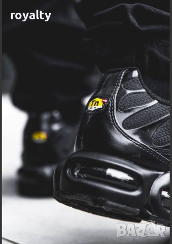 Дамски Маратонки Nike Air TNG- Цвят Черно, снимка 4 - Маратонки - 51940697