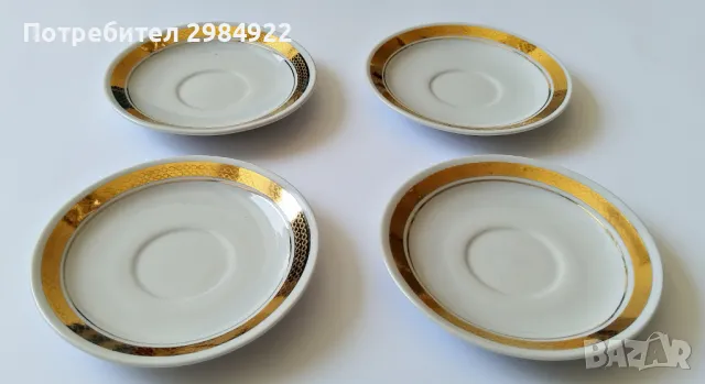 РАЗПРОДАЖБА Български порцелан чинии от 1966г. с позлата НАМАЛЕНИЕ , снимка 5 - Чинии - 47752963