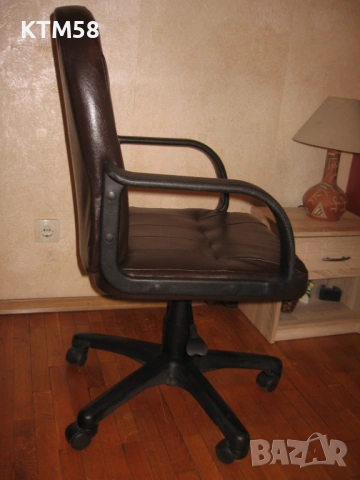 Продавам офис стол, снимка 2 - Столове за офис - 53476902