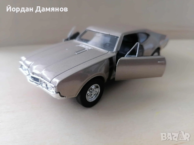 Олдсмобил 442 '68г в мащаб 1:34., снимка 2 - Колекции - 52926754