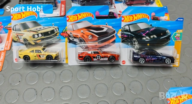 Hot wheels Nissan, Datson, Mazda