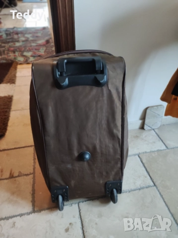 Голяма спортна чанта за пътуване с колелца и дръжка, тип куфар, снимка 4 - Чанти - 52940082