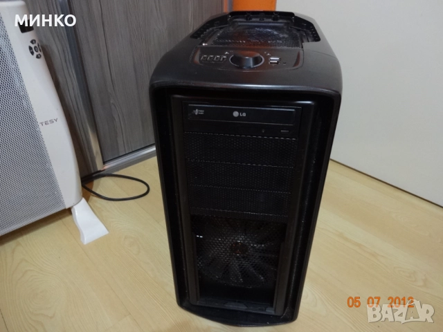 Corsair Graphite Series 600T , снимка 2 - Захранвания и кутии - 52919148