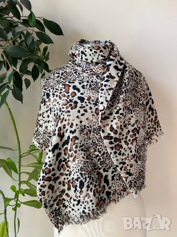Леопардов шал Claire от вълна, снимка 6 - Шалове - 42957387