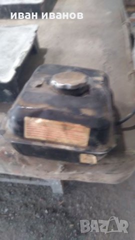 Резервоар, снимка 2 - Части - 26393088