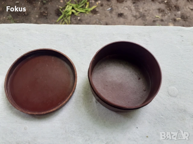 Стара бакелитена кутия от крем за обувки Лъч, снимка 4 - Антикварни и старинни предмети - 53327871