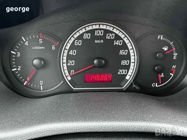 Suzuki Swift 1.3 DDIS Дизел Клима 2006 г, снимка 15 - Автомобили и джипове - 51919893