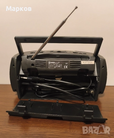 FIRST Austria - Портативно Радио, снимка 6 - Радиокасетофони, транзистори - 52353765