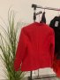 Червено сако, снимка 14
