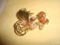 ЕМАЙЛИРАНА СКЪПОЦЕННА ПОЗЛАТЕНА БРОШКА ПЕПЕРУДА БОХЕМСКИ КРИСТАЛИ и ЦИТРИН АРТ-НУВО СТИЛ 26272, снимка 10