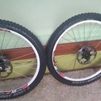 Висококачествен wheelset за планинско колоездене 26 цола, снимка 1 - Части за велосипеди - 37686885