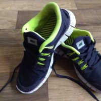 Дамски маратонки Nike, снимка 4 - Маратонки - 26498092