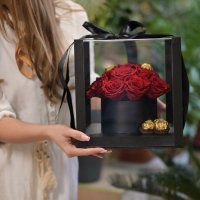 Вечни рози в кутия, снимка 1 - Романтични подаръци - 40247230