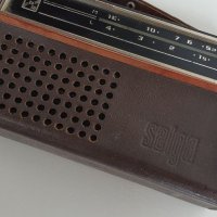 Руски радиоапарати , снимка 2 - Радиокасетофони, транзистори - 36851324