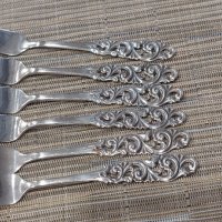 Сребърни  вилици сребро 800 -сребърни чаши-Продадени, снимка 10 - Прибори за хранене, готвене и сервиране - 43062170