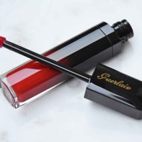 червило Guerlain, снимка 1 - Декоративна козметика - 39485839