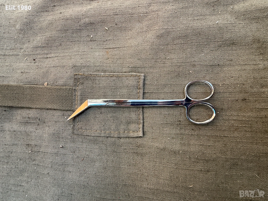 Продавам ъглова хирургическа ножица, снимка 1