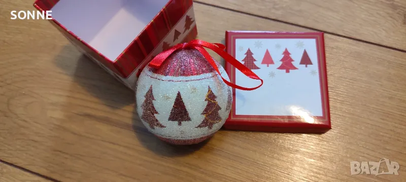Коледна топка в кутия, снимка 1