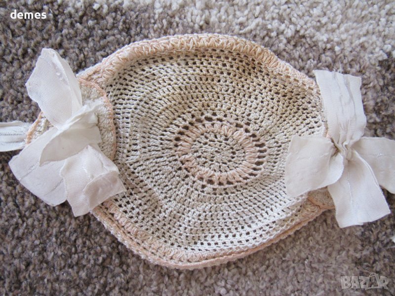 Ръчно плетена на една кука бебешка шапка от 1930 год., снимка 1