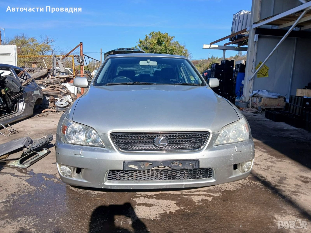 Lexus is 200, 2.0 V6, 2004 г на части, снимка 1