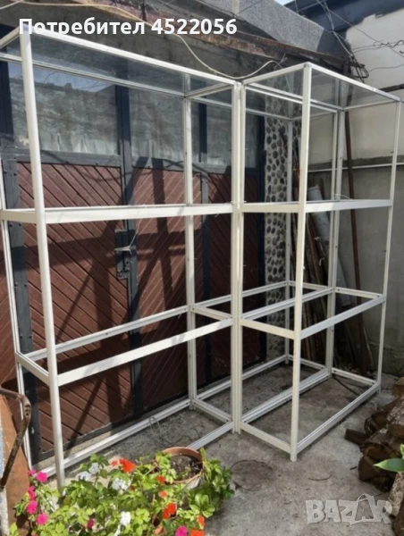 Алуминиеви рафтове със стъкла, снимка 1