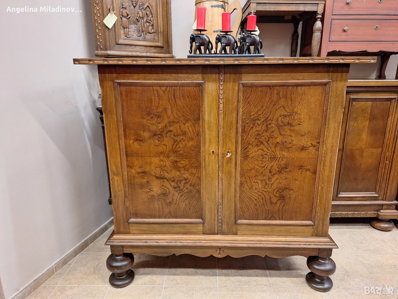 Гардероб, шкаф с богата дърворезба , снимка 1