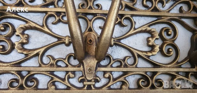 Масивна барокова закачалка, патина старо злато– Чугун., снимка 6 - Закачалки - 37685625