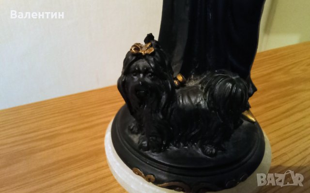 Статуетка Дамата с кученцето, снимка 7 - Статуетки - 40327965