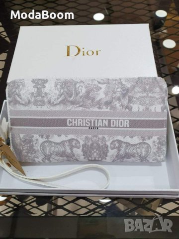 ✨Christian Dior различни цветове уникални дамски портмонета с кутия✨, снимка 11 - Портфейли, портмонета - 43420549