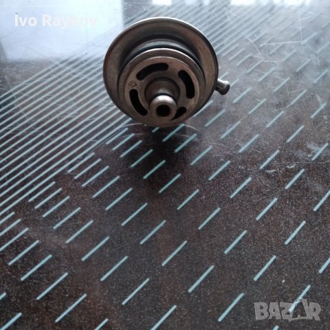 Регулатор на налягане на горивото BOSCH 0 280 160 524, Maverick, снимка 2 - Части - 43731066