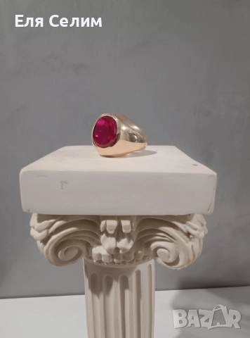 Мъжки златен пръстен с рубин