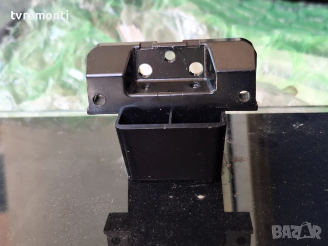 оригинална стойка телевизор BLAPUNKT модел B32A141TCFHD, снимка 2 - Стойки, 3D очила, аксесоари - 51127795